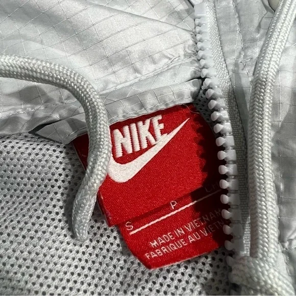 Nike Womens Windrunner Track Jacket Platinum/White Size Small EUC - Picture 3 of 15